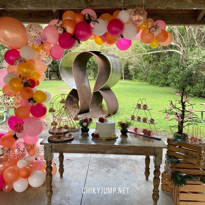 Table Cake decorted, cake, organic arch ballooons